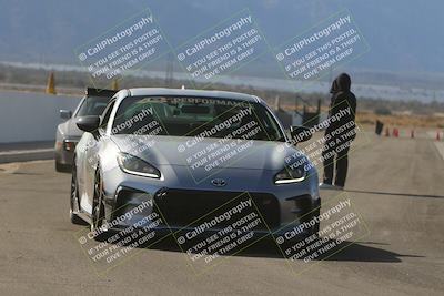 media/Dec-03-2023-Speed Ventures (Sun) [[63e011f1de]]/1-Pre Grid-Track Entry/